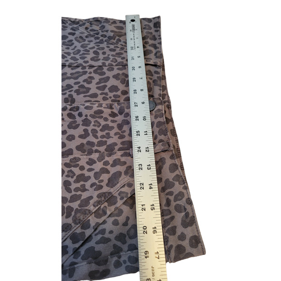 Level 99 Womens‎ Utility Jogger Pants Gray Leopard Print Size 30 - Picture 8 of 10
